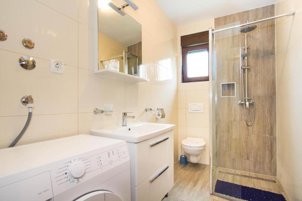 Villa Patricija-Apartmani Porec Luaran gambar